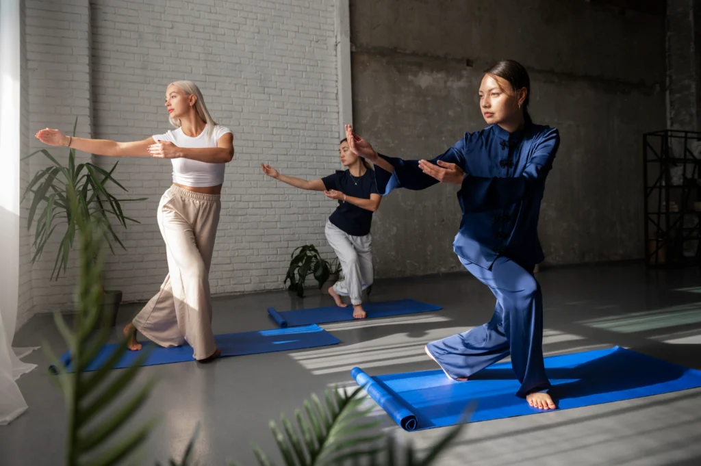 femmes qui pratiquent le qi gong